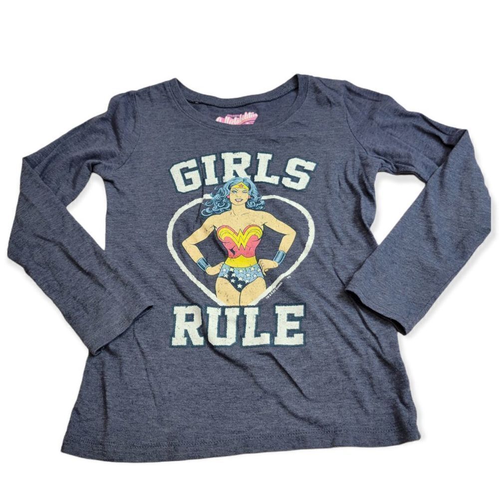 Old Navy Collectibles Wonder Woman shirt M8
